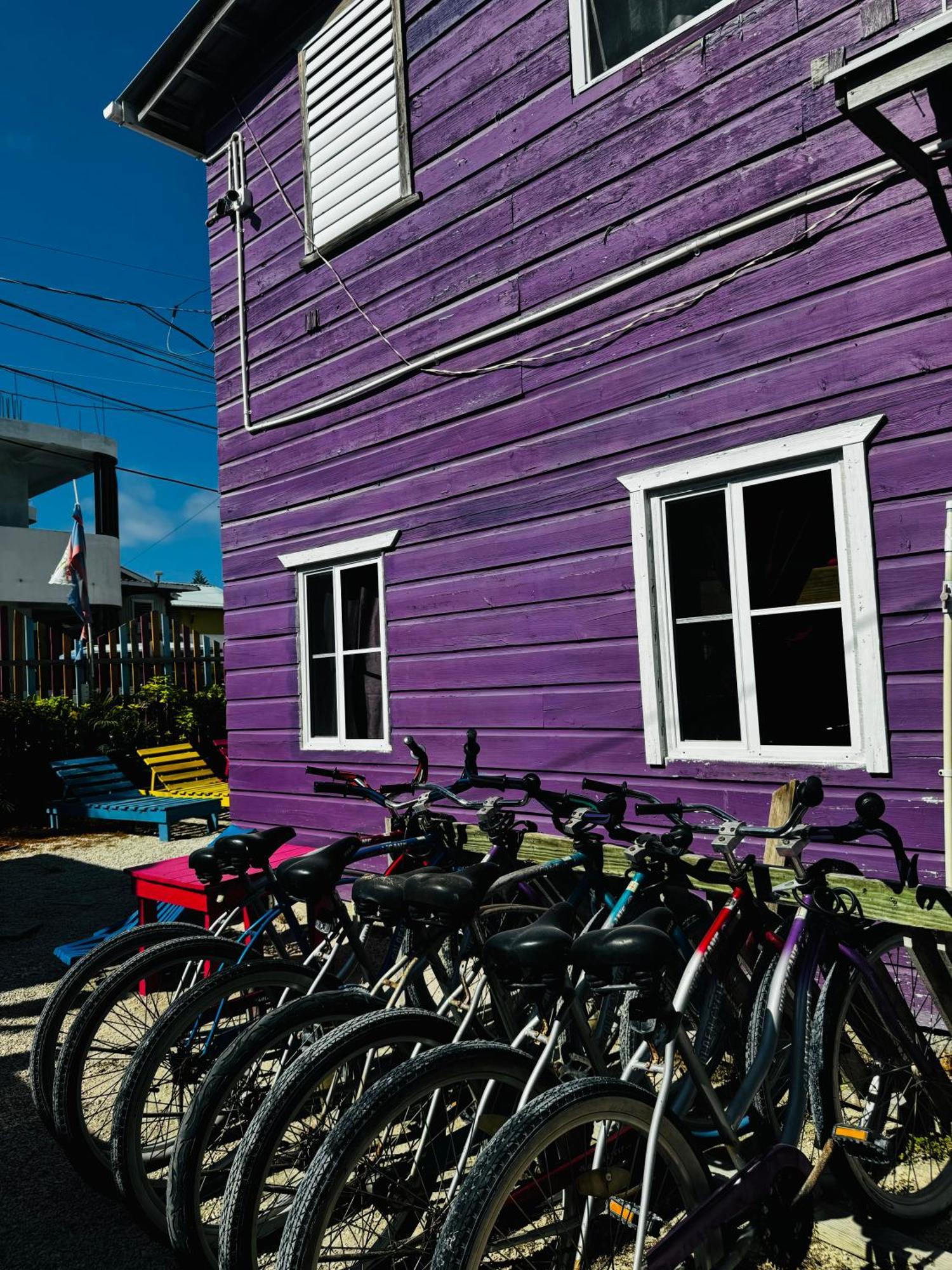 Go Slow Guesthouse Caye Caulker Kültér fotó