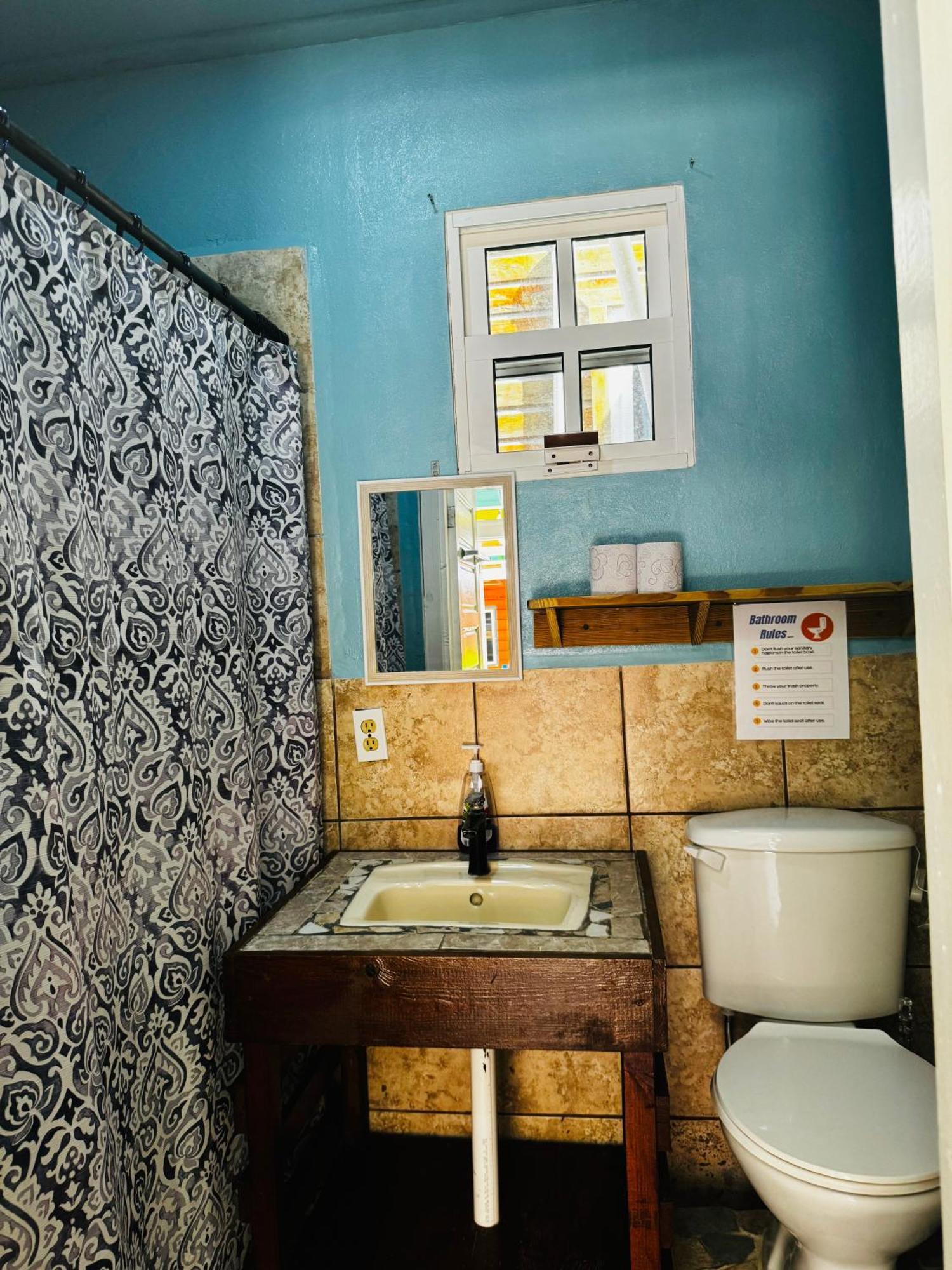 Go Slow Guesthouse Caye Caulker Kültér fotó